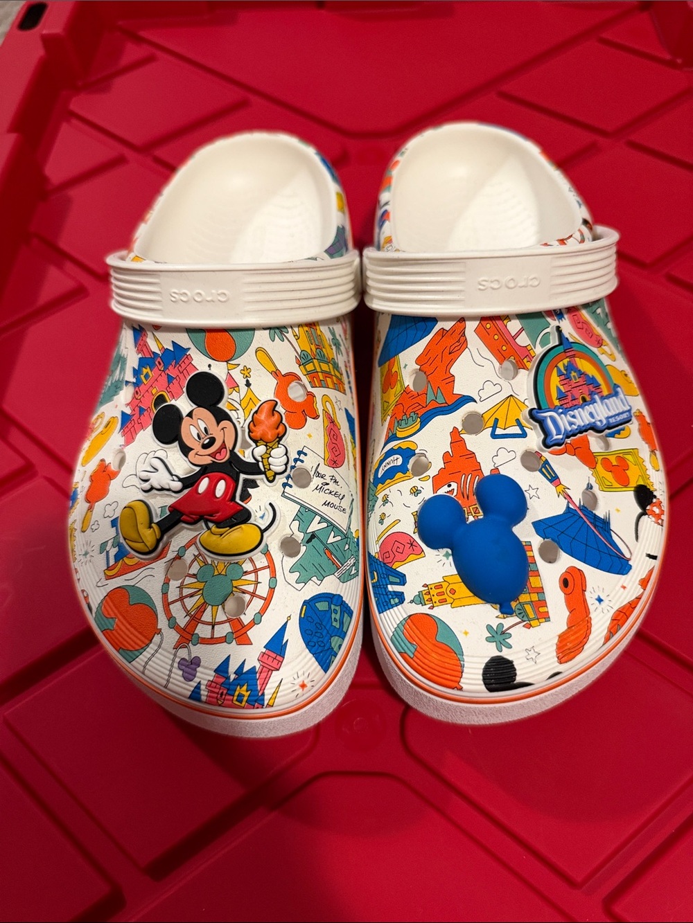CROCS White Mickey Mouse Graphic Disneyland Clogs with Multicolor Prints